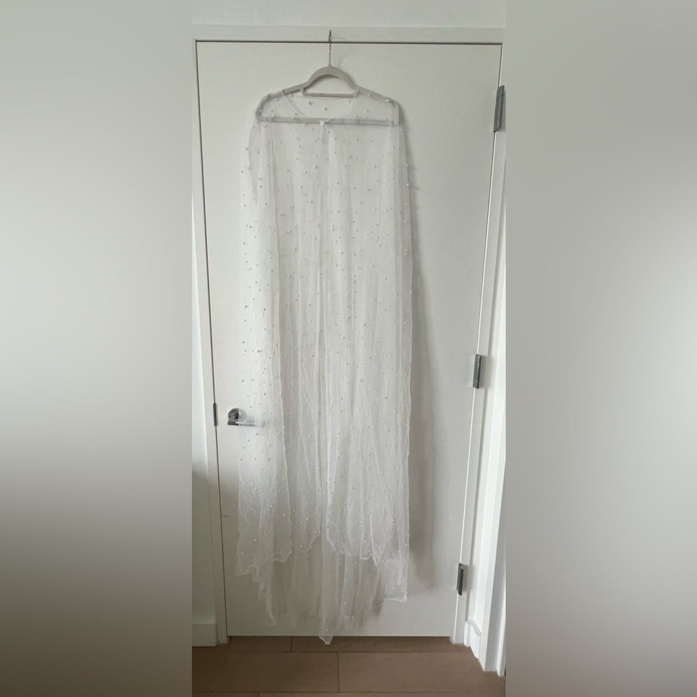 Pearl Bridal Cape